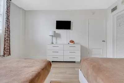 Photo 4 - Luxury Miami Beach Condos