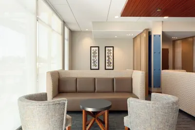 Photo 5 - Holiday Inn Express & Suites Hayward - Castro Valley by IHG