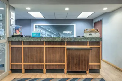 Photo 5 - Hampton Inn Phoenix-Midtown-Downtown Area