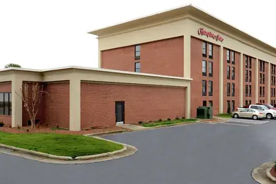 Photo 2 - Hampton Inn Roxboro