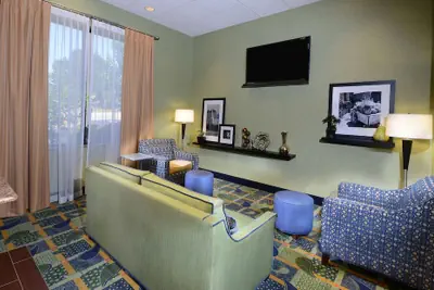 Photo 3 - Hampton Inn Roxboro