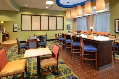 Photo 5 - Hampton Inn Roxboro