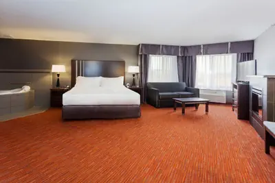 Photo 3 - Holiday Inn Express Hotel & Suites Rapid City by IHG