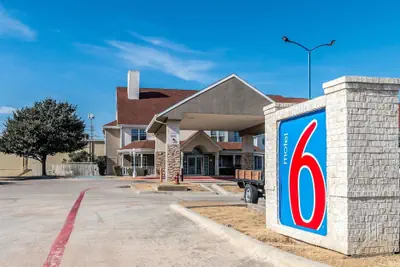 Photo 2 - Motel 6 North Richland Hills, TX – Rufe Snow