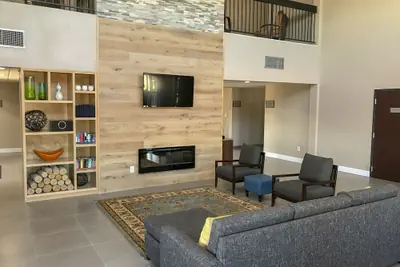 Photo 3 - Comfort Suites Shenandoah-The Woodlands