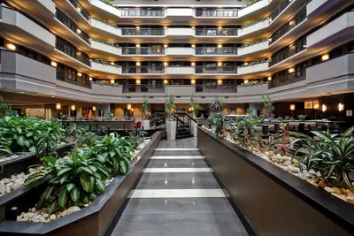 Photo 5 - Embassy Suites by Hilton Dulles Airport