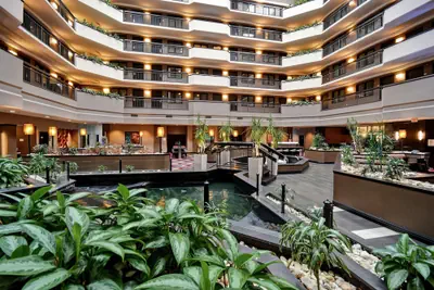 Photo 4 - Embassy Suites by Hilton Dulles Airport