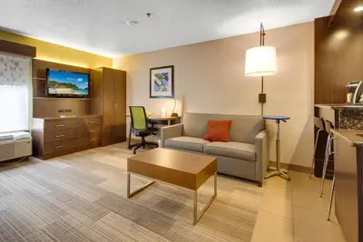 Photo 3 - Holiday Inn Express Dublin by IHG