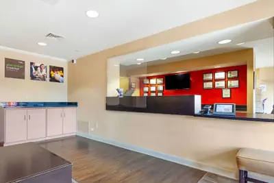 Photo 4 - Extended Stay America Select Suites - Madison - Old Sauk Rd.