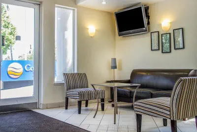 Photo 3 - Comfort Inn Palo Alto