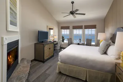 Photo 5 - Cottage Inn By The Sea