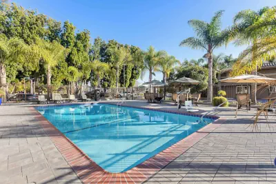 Photo 2 - Best Western University Inn Santa Clara