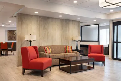 Photo 3 - Days Inn & Suites by Wyndham Denver International Airport