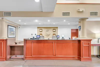 Photo 4 - Comfort Suites Lakewood - Denver