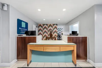Photo 3 - MainStay Suites Orlando Altamonte Springs
