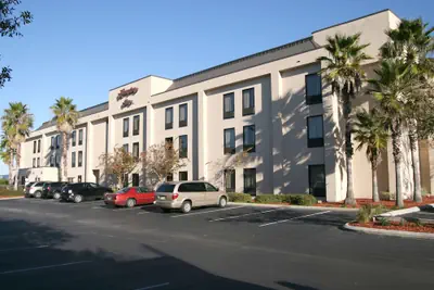 Photo 2 - Hampton Inn Spring Hill