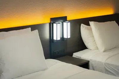 Photo 4 - Studio 6 Extended Stay - West Palm Beach, FL