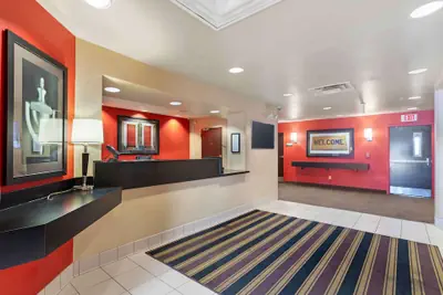 Photo 3 - Extended Stay America Select Suites - Des Moines - Urbandale