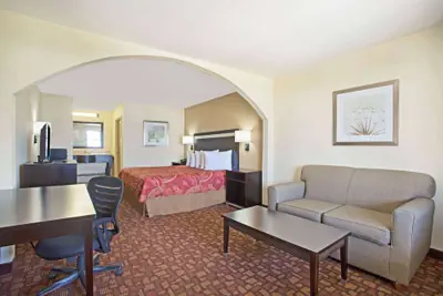 Photo 5 - Days Inn by Wyndham Hammond