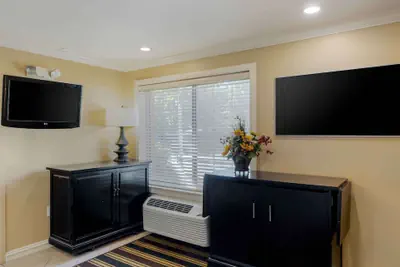 Photo 4 - Extended Stay America Suites Boston Waltham 52 4th Ave