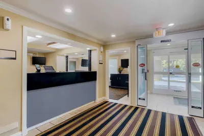Photo 3 - Extended Stay America Suites Boston Waltham 52 4th Ave