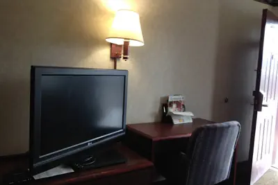 Photo 3 - Americas Best Value Inn & Suites Clarksdale
