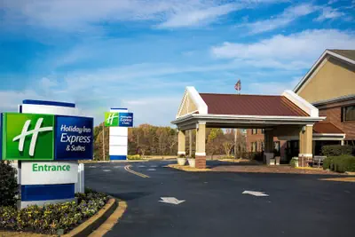 Photo 2 - Holiday Inn Express Hotel & Suites Corinth by IHG