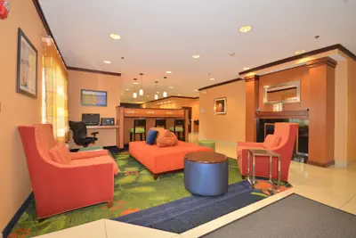 Photo 3 - Fairfield Inn & Suites by Marriott - Jefferson City