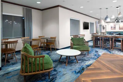 Photo 4 - Fairfield Inn & Suites by Marriott - Jefferson City