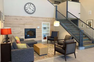 Photo 2 - Country Inn & Suites by Radisson, Nevada, MO