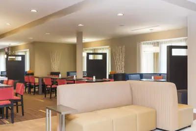 Photo 3 - Courtyard by Marriott Livermore