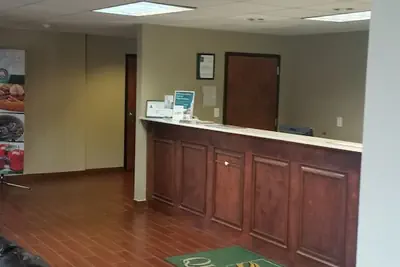 Photo 4 - Quality Inn & Suites Thomasville-High Point