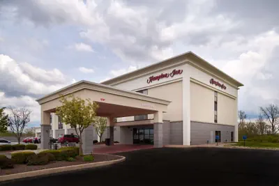 Photo 2 - Hampton Inn Shelbyville