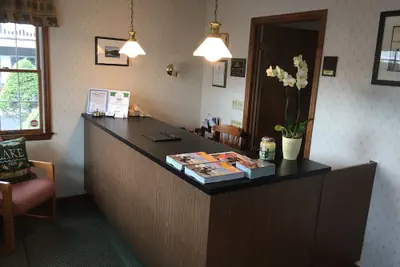 Photo 4 - Adirondack Retreat Inn & Suites