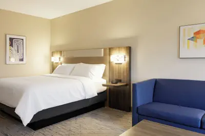 Photo 5 - Holiday Inn Express & Suites Memphis East by IHG
