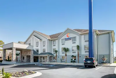 Photo 2 - Comfort Inn & Suites Macon North I-75