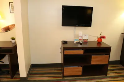 Photo 4 - Super 8 by Wyndham Dublin