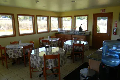 Photo 4 - Lakeview Inn Centralia