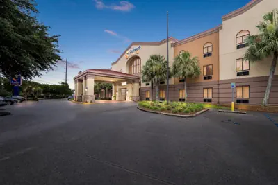 Photo 2 - Comfort Suites Daphne - Mobile East Bay