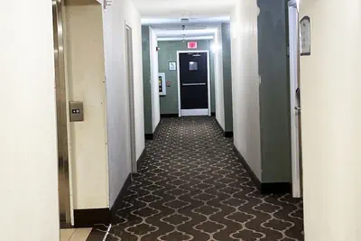 Photo 5 - OYO Hotel Rome West GA