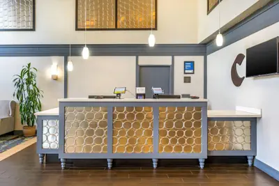 Photo 3 - Comfort Inn Federal Way - Seattle
