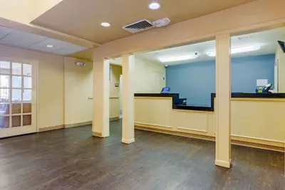 Photo 3 - Extended Stay America Suites Phoenix Airport Tempe