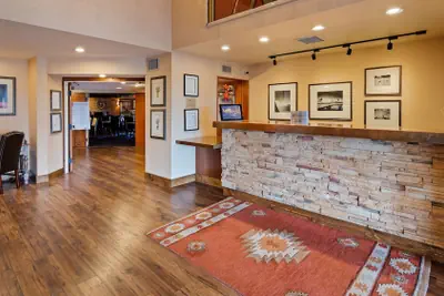 Photo 4 - Inn at Santa Fe, SureStay Collection by Best Western