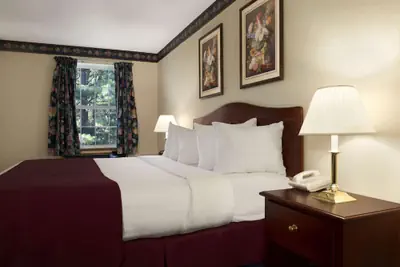 Photo 5 - Days Inn by Wyndham Grayling
