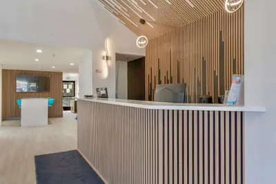 Photo 3 - Days Inn by Wyndham Thornton