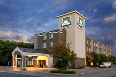 Photo 2 - Days Inn by Wyndham Eagan Minnesota Near Mall of America