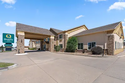 Photo 2 - Quality Inn Dodge City
