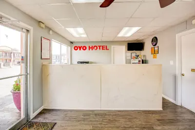 Photo 3 - OYO Hotel Texarkana North Heights AR Hwy I-30