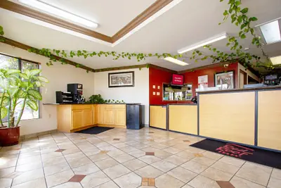 Photo 3 - Red Roof Inn & Suites Monterey