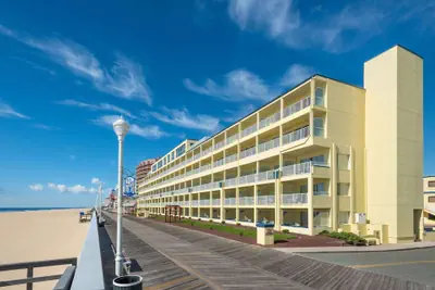 Photo 2 - Days Inn by Wyndham Ocean City Oceanfront